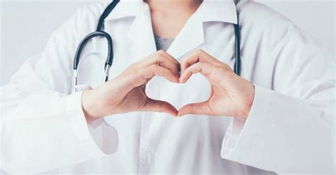 dating a doctor pros and cons